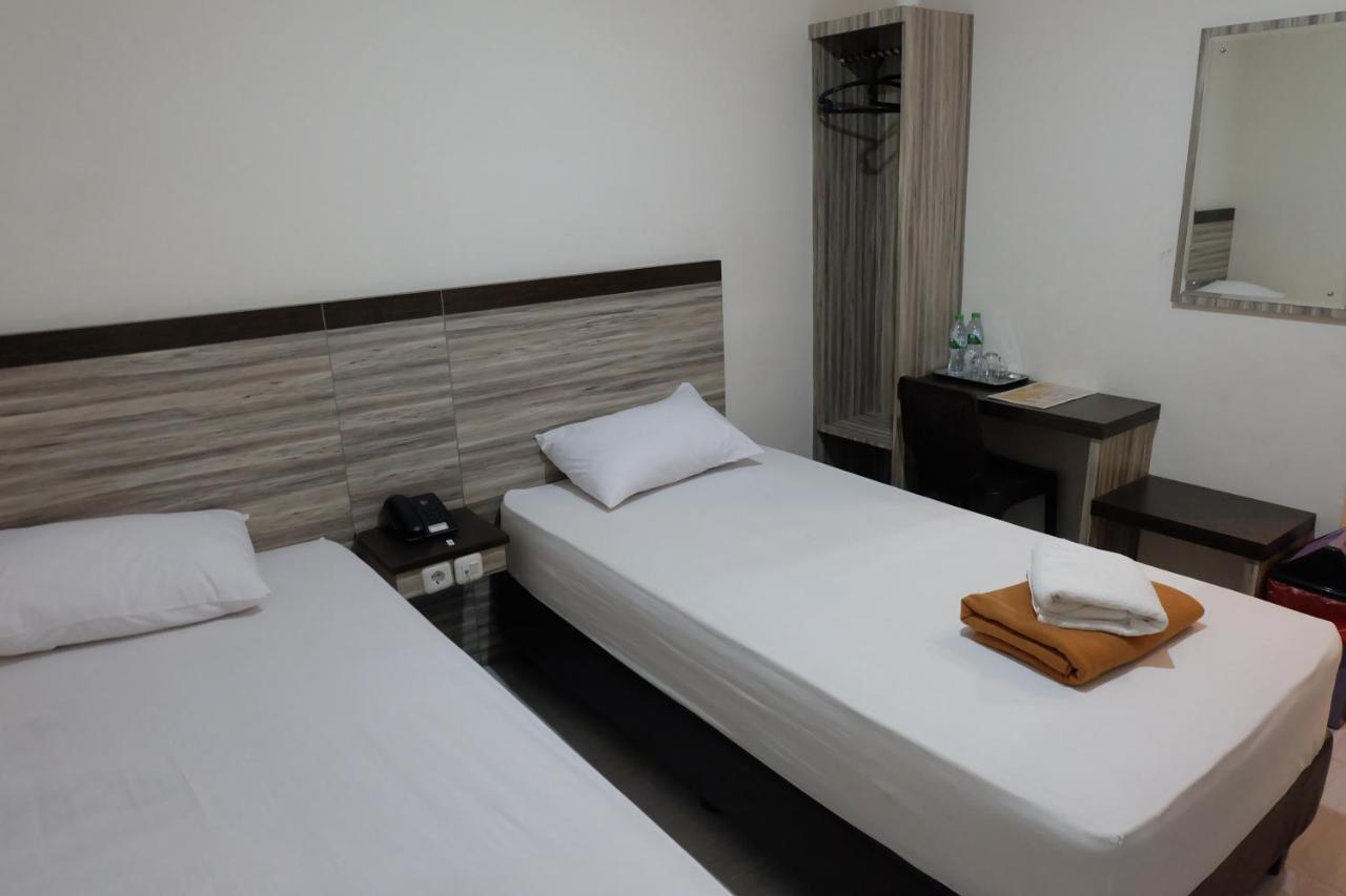 New Setia Hotel * Sintang